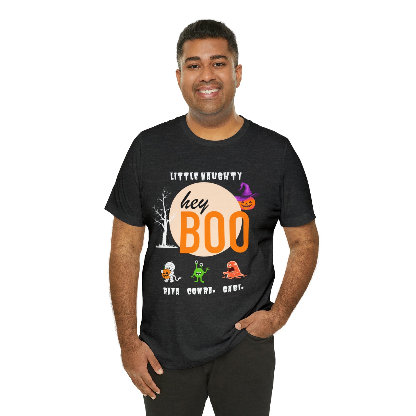 Camiseta de manga corta unisex Jersey de Halloween con nombre personalizado familia de monstruos para hermanos, regalo de abuela. 