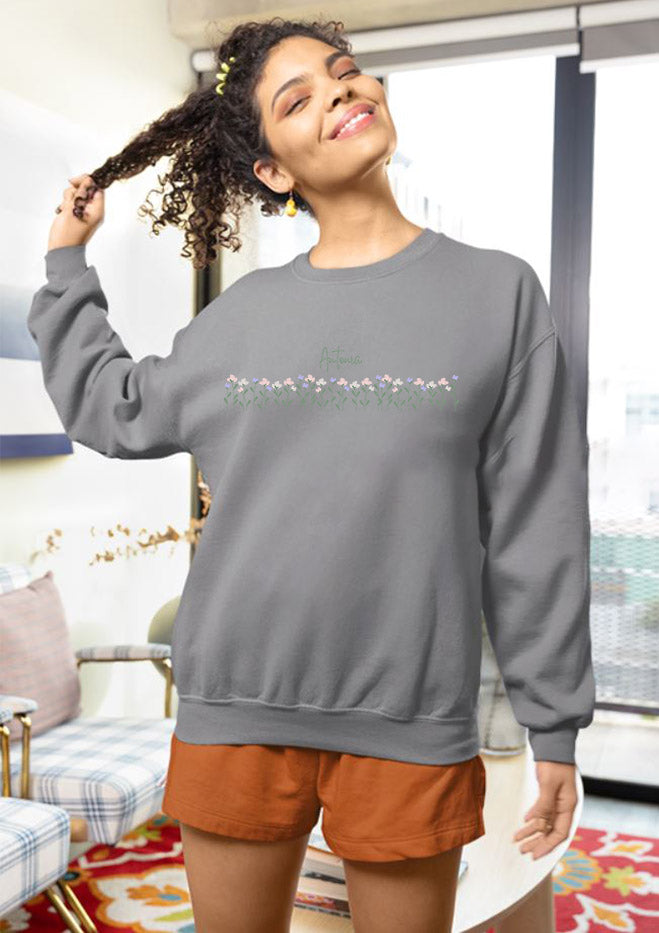 Vintage Floral: Personalize you Unisex Heavy Blend™ Crewneck Sweatshirt, mom